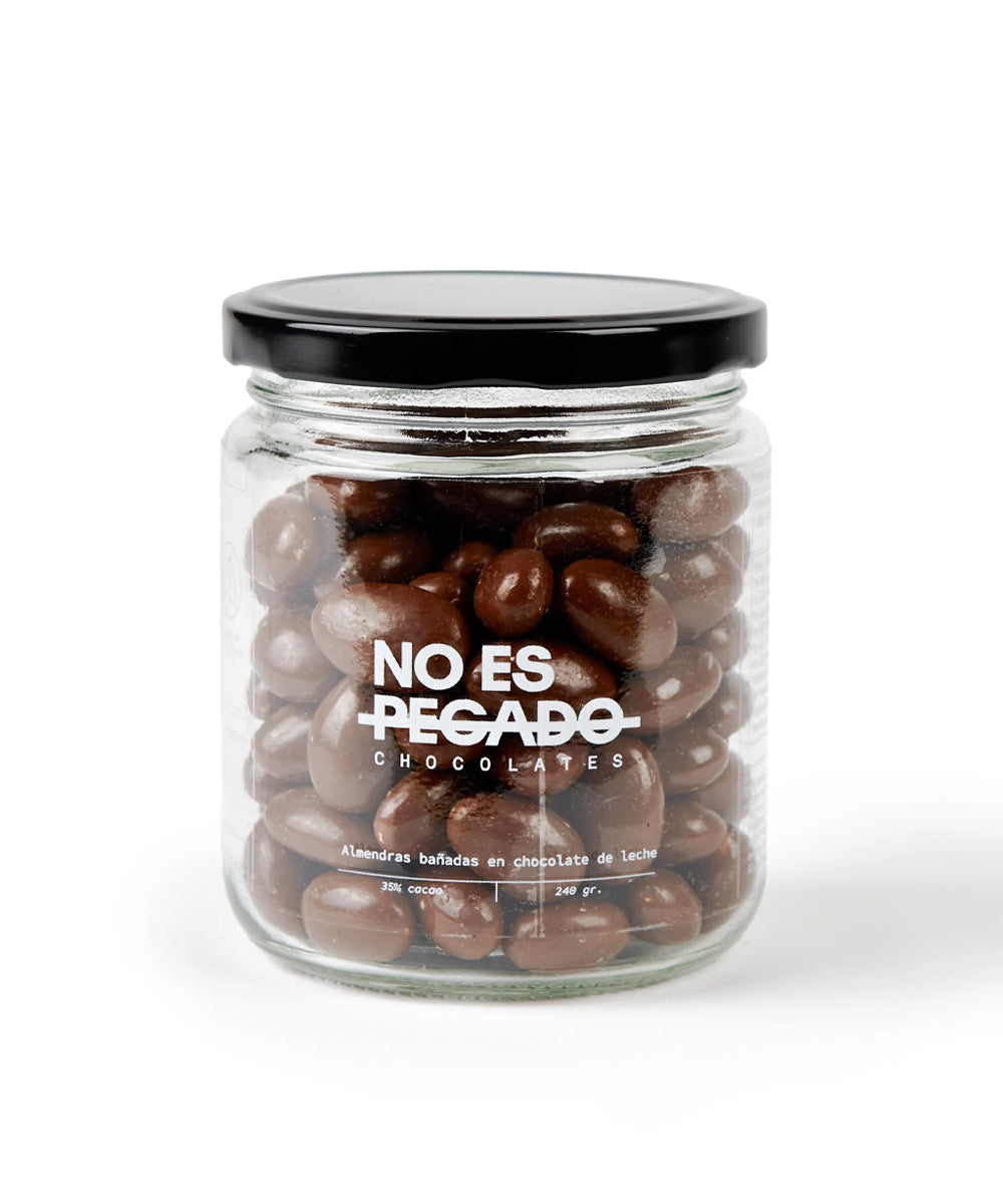Almendras Bañadas en Chocolate de Leche 240 g.