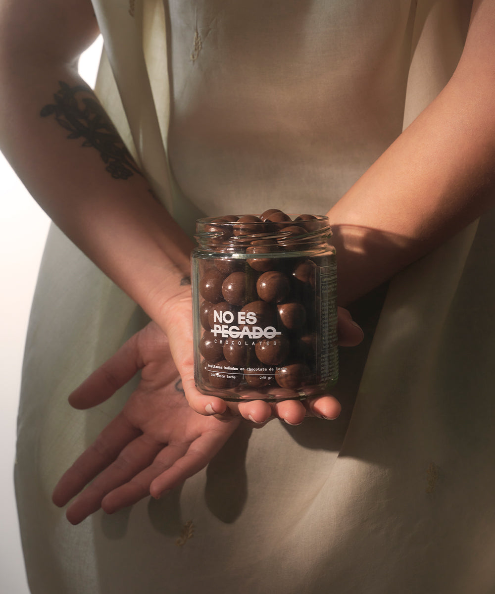 Avellanas Bañadas en Chocolate de Leche 220 g.